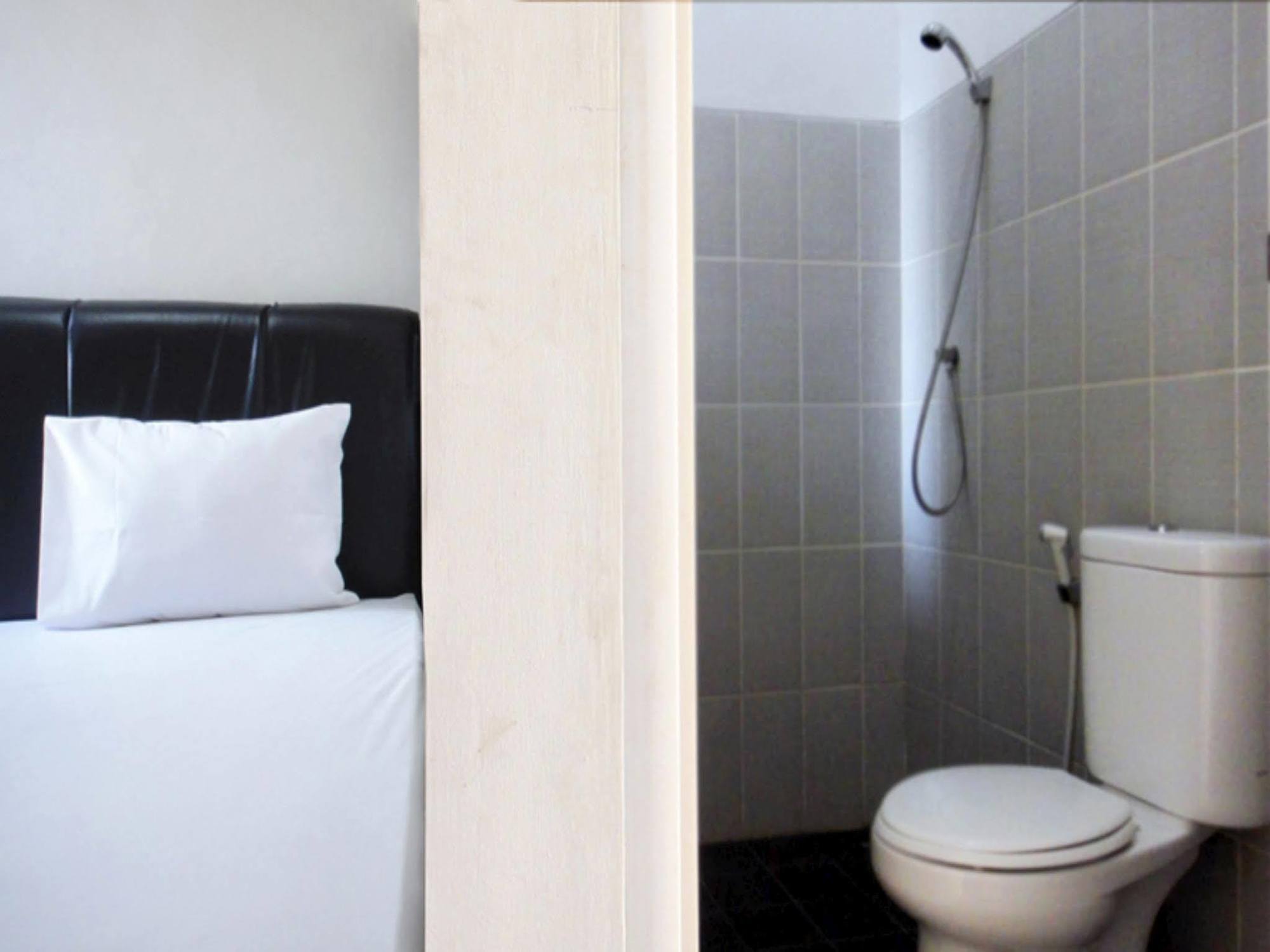 Comfort House Hotel Баликпапан Екстериор снимка